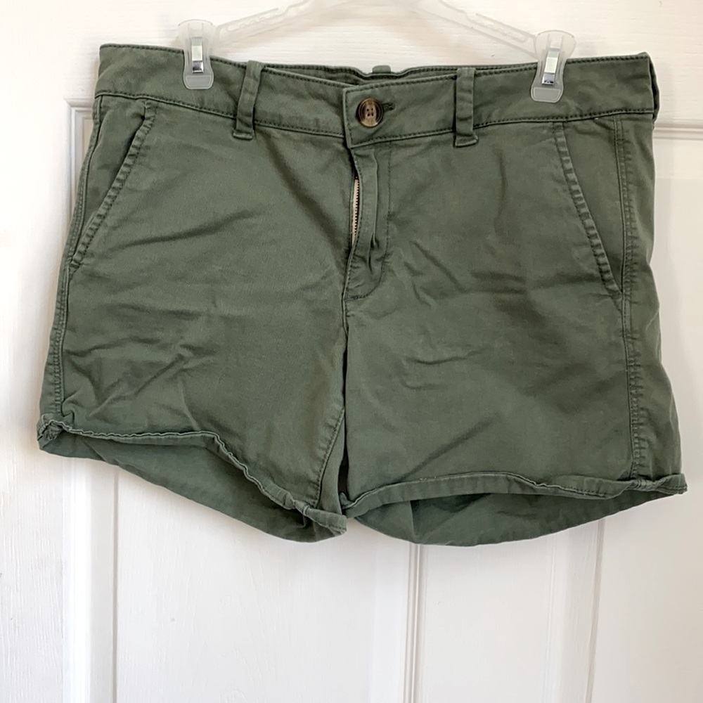 🦅 AE SHORTS